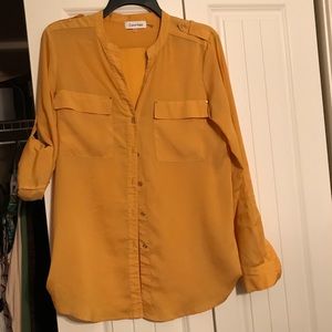 Calvin Klein Gold Top Roll Sleeve, Great for Work
